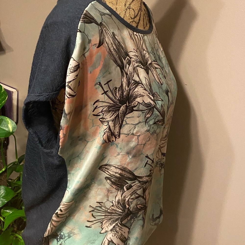 Blouse - Picture 4 of 4